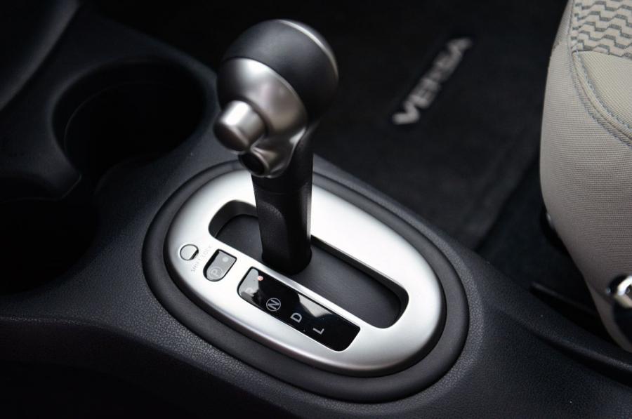  Nissan Versa Note 2014 года  (фото 18 из 137)